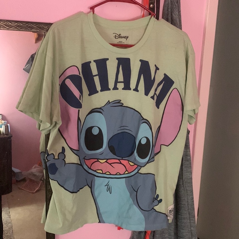 Disney shirt